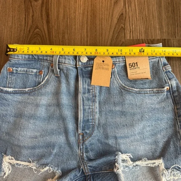 Women's Levi's 501 Button Fly Vintage Style Cutoff BLUE Jean Shorts Size 28 NWT - Picture 9 of 9